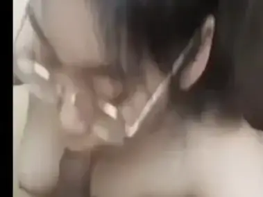 Bokep Indo Hijab Pamer Toket Gede Mulus Ganas poster